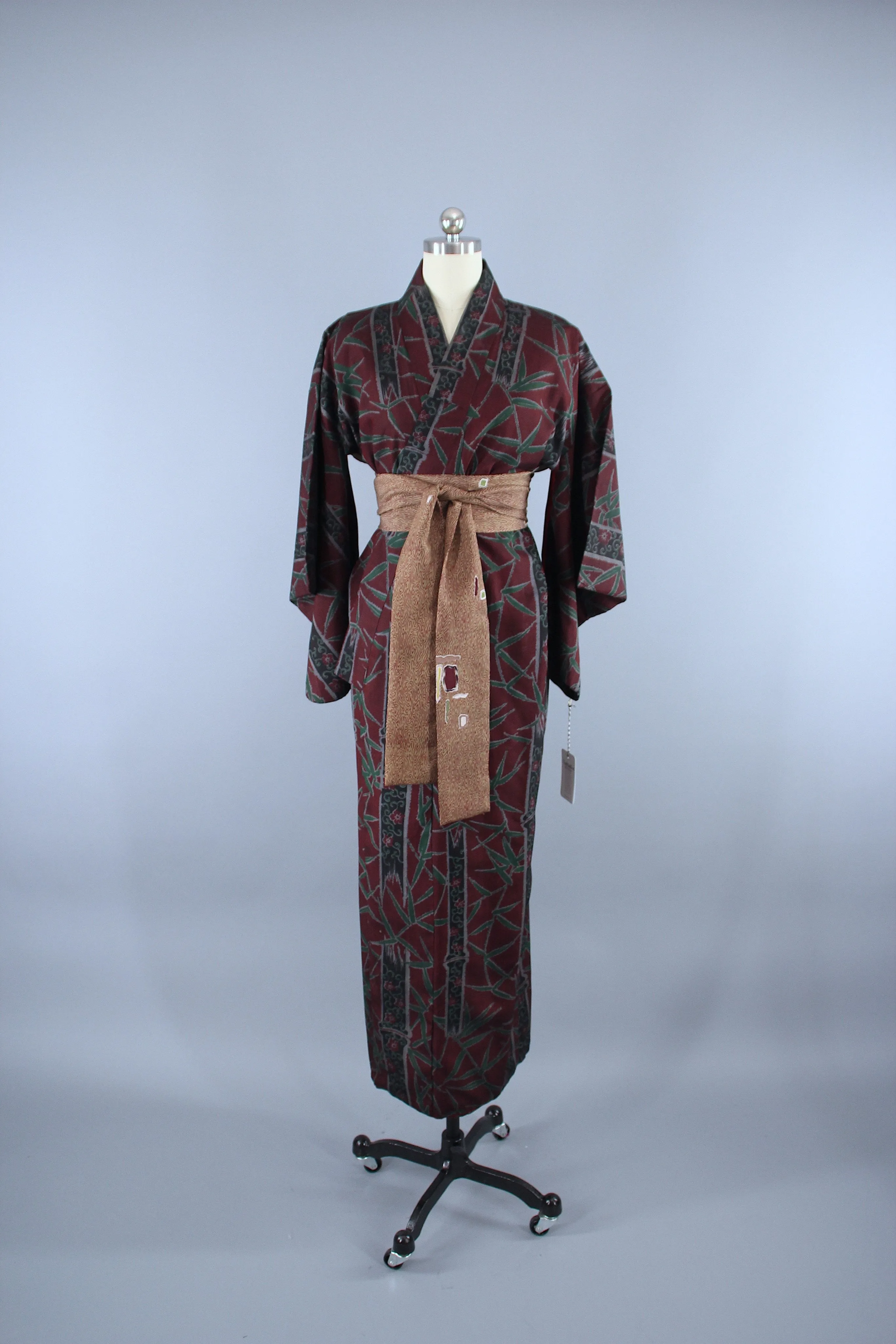 1930s Vintage Silk Kimono Robe / Red & Green Bamboo Meisen