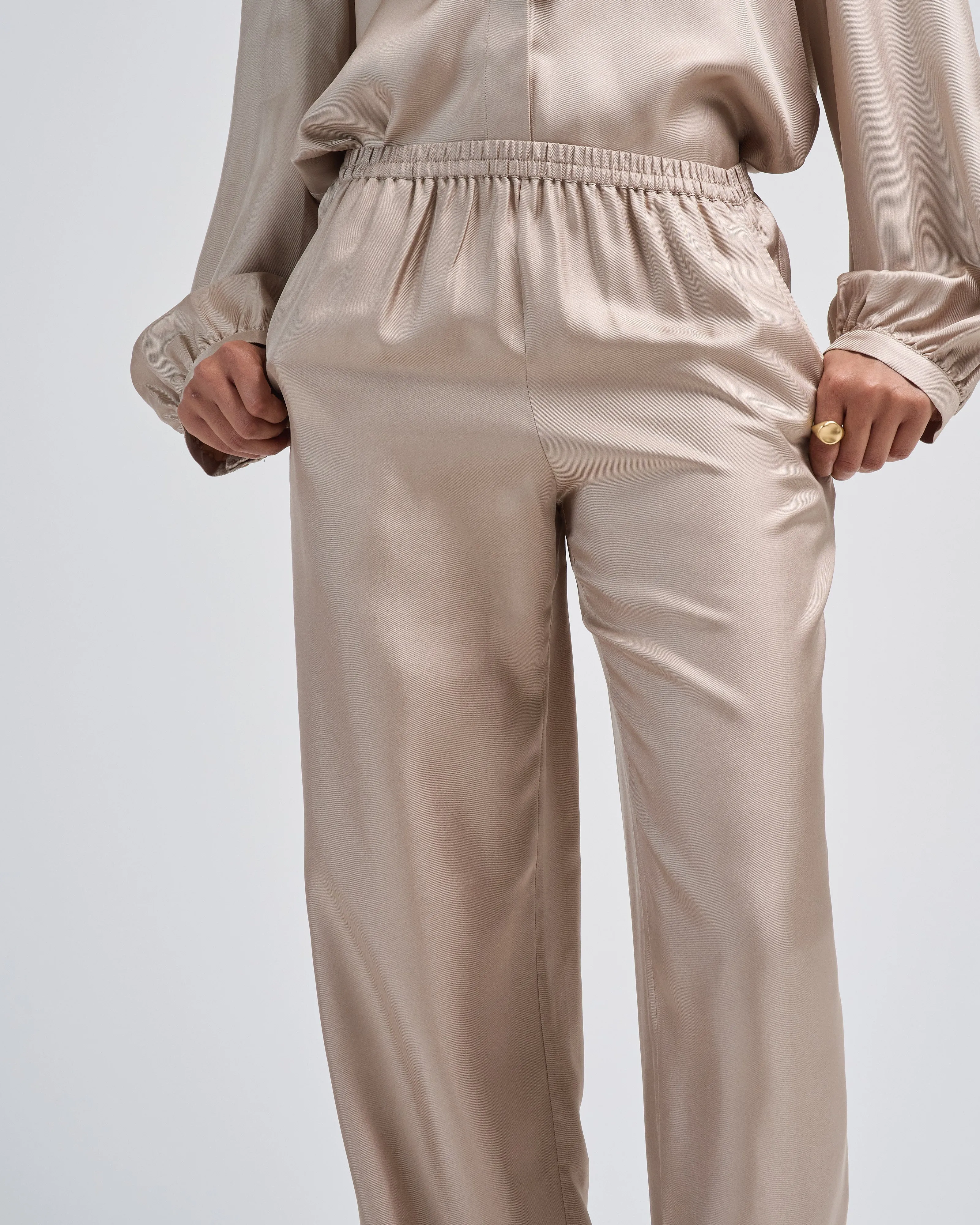 alera pants