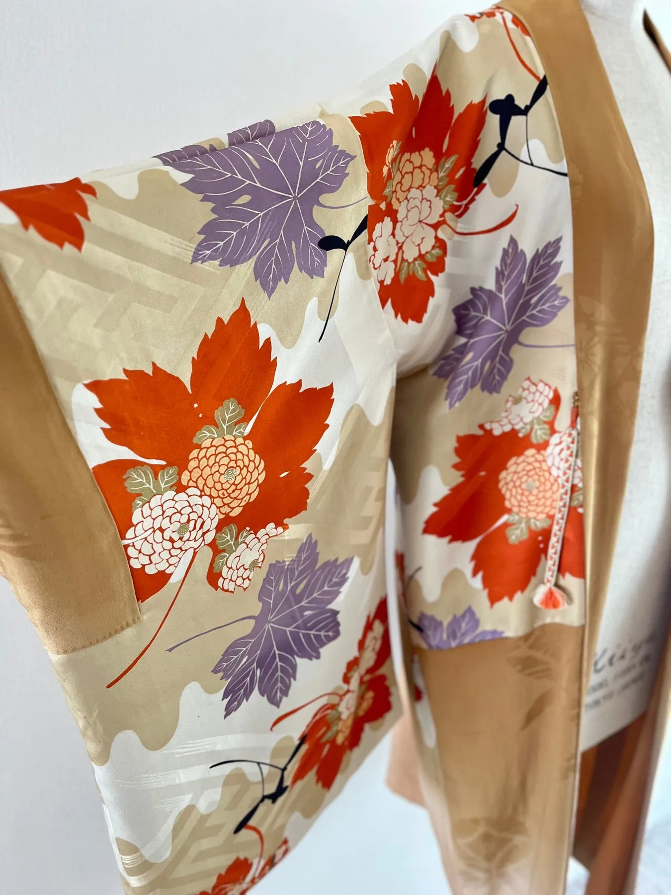 Beige Chrysanthemum Haori