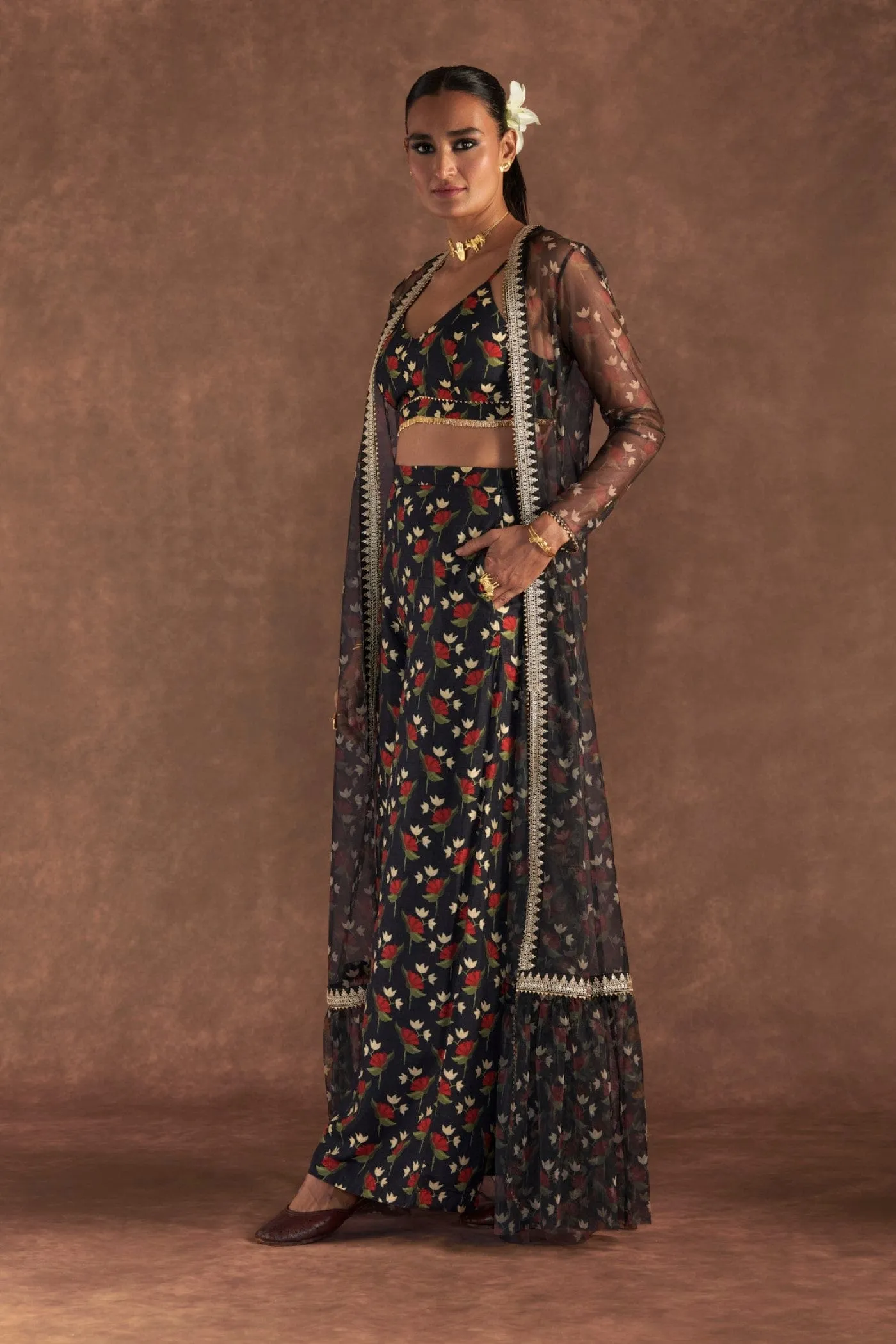 Black Irisbud Cape Set