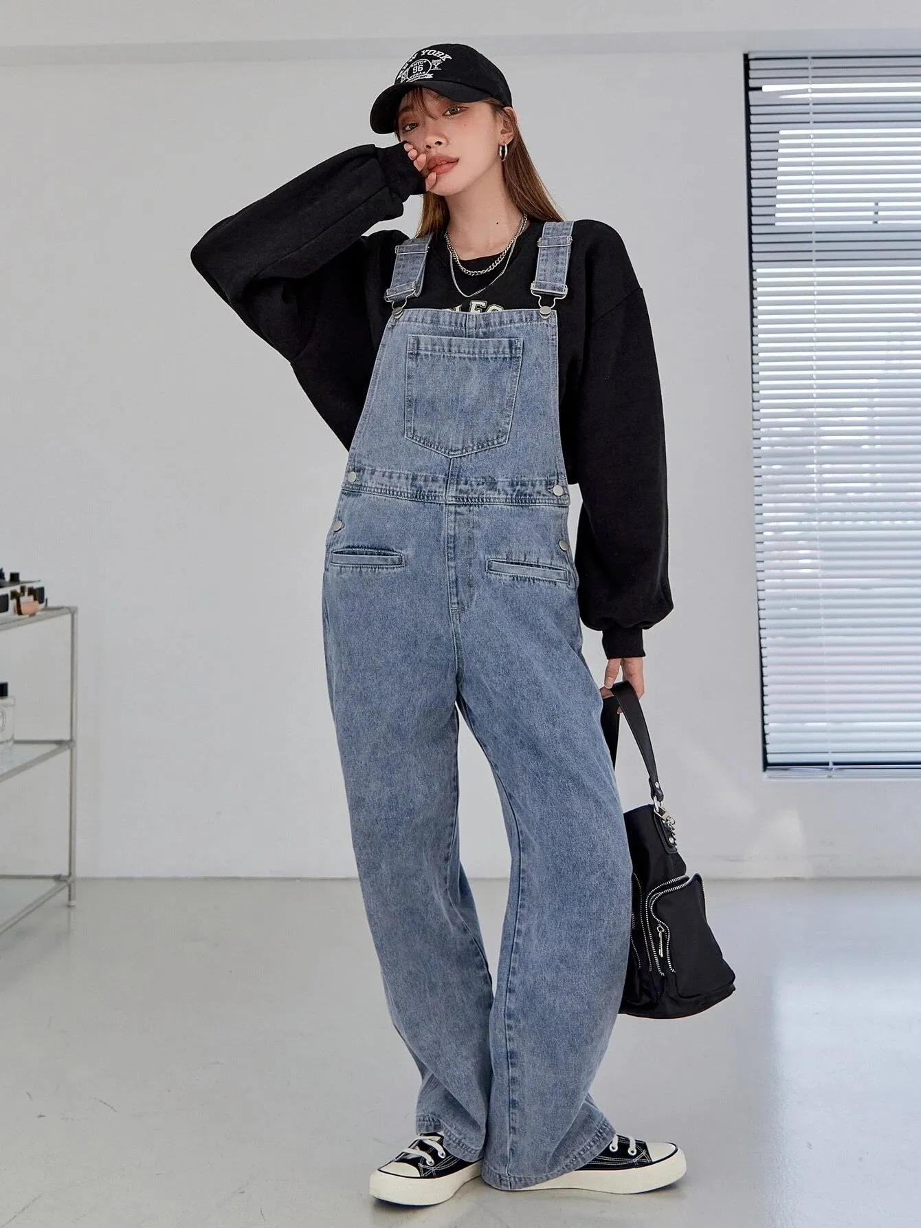 CM-JS918171 Women Preppy Seoul Style Light Wash Pocket Front Denim Overalls