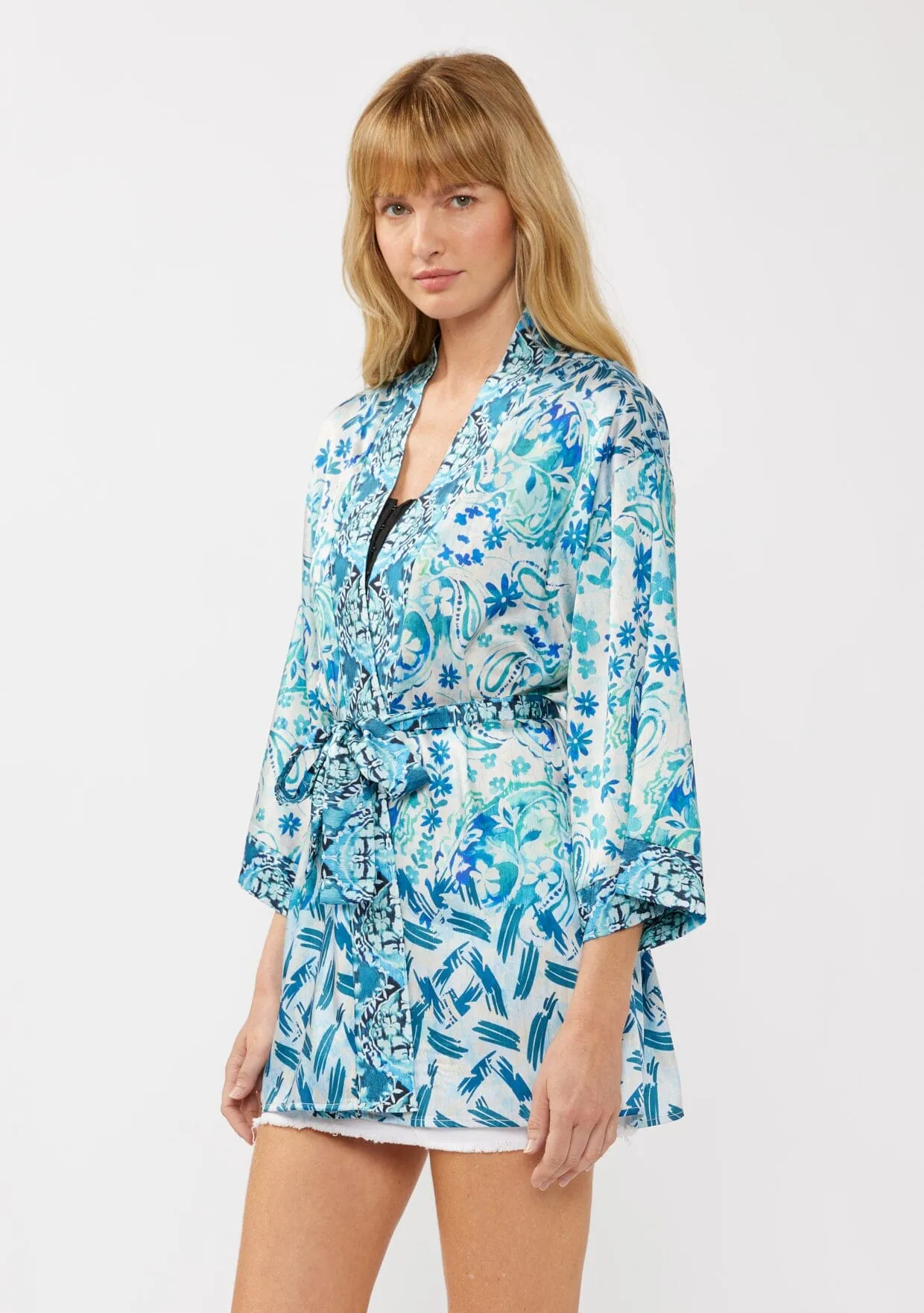 Endless Coast Robe