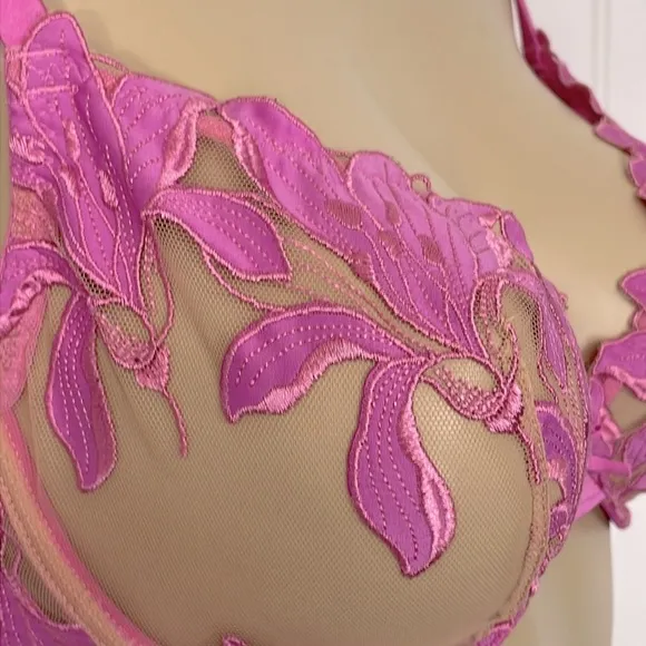 Fleur Du Mal Aura Pink Fuller Cup Silk Lily Embroidery Plunge Demi Bra 32F (DDD)