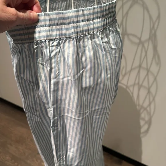 Gorgeous satin pajamas, by Ettitude in size medium