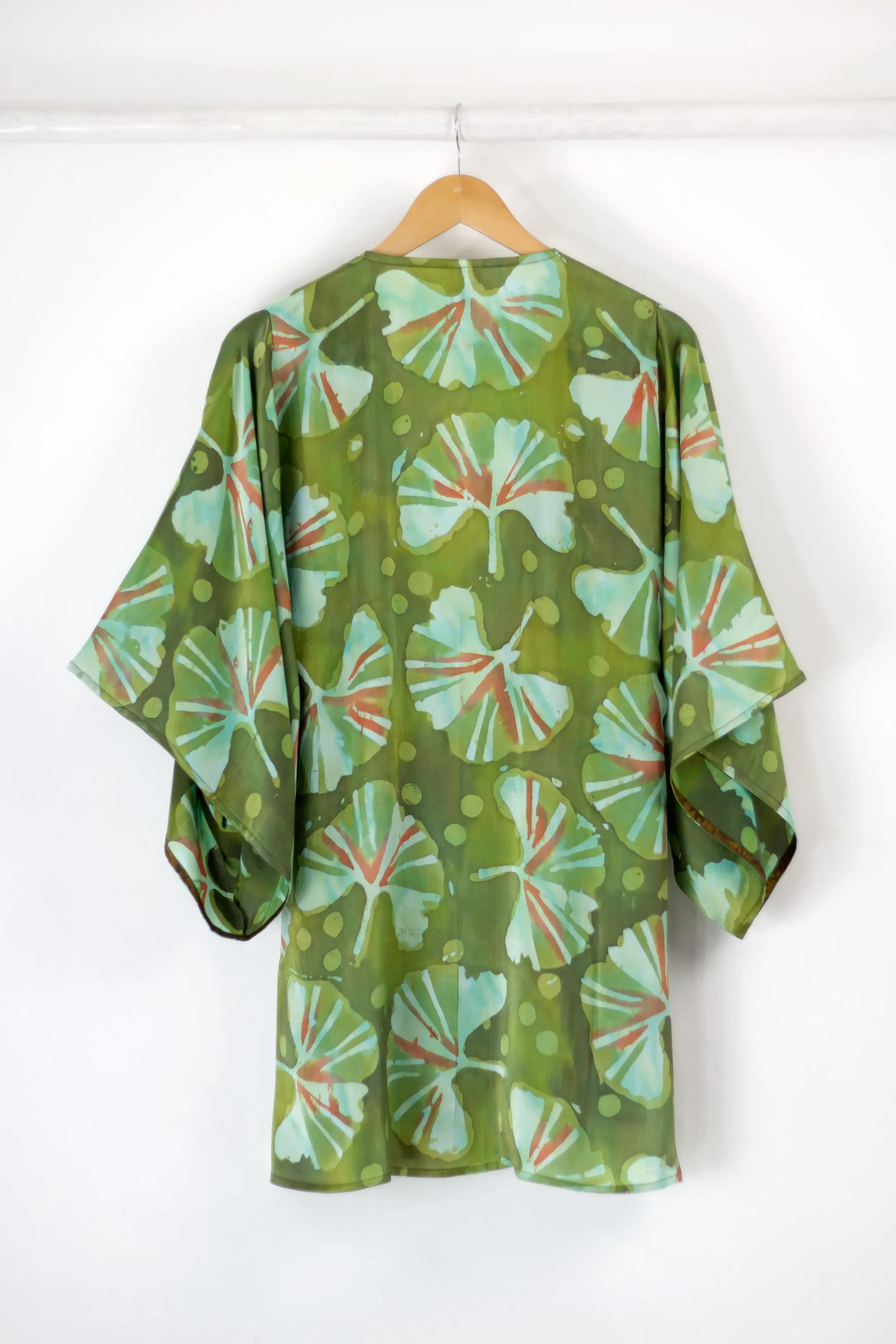 Hand Painted Short Silk Kimono 6669S - Ginkgo Garden
