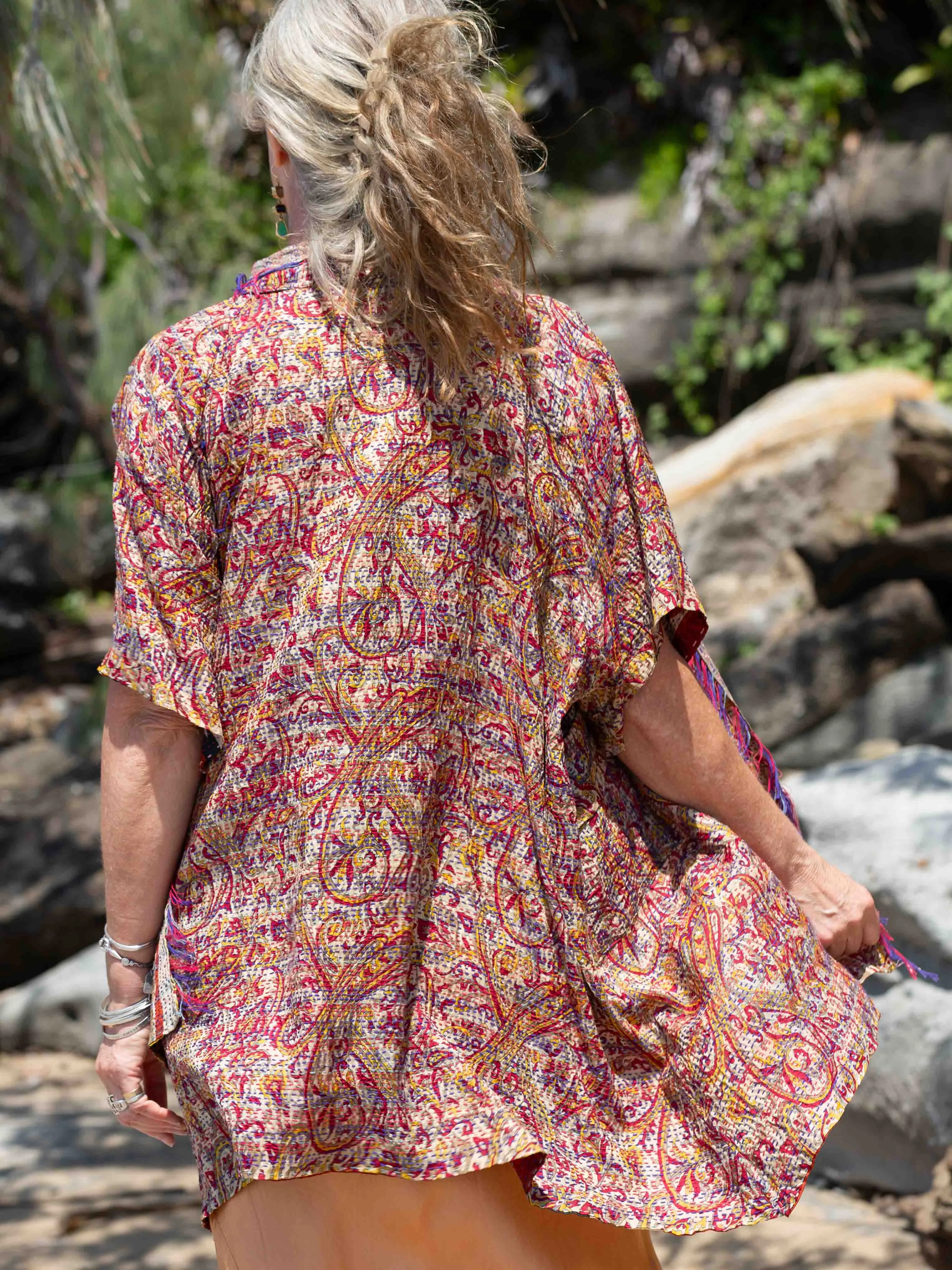Kimono - silk reversible featuring hand stitching and pockets - oversized - Vitality Unleashed