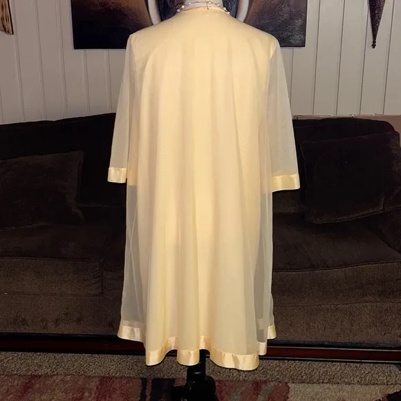 Lorraine Lingerie~ Vintage ~Large ~ Yellow Chiffon Sheer Double Layer Nightgown