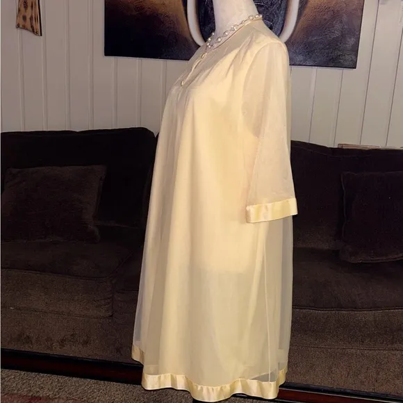 Lorraine Lingerie~ Vintage ~Large ~ Yellow Chiffon Sheer Double Layer Nightgown