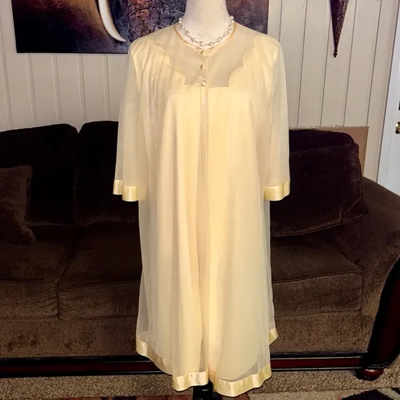 Lorraine Lingerie~ Vintage ~Large ~ Yellow Chiffon Sheer Double Layer Nightgown