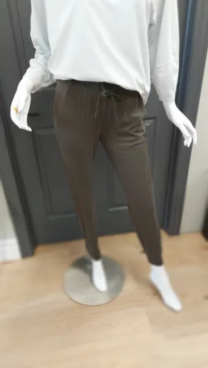 Lululemon green pants 4