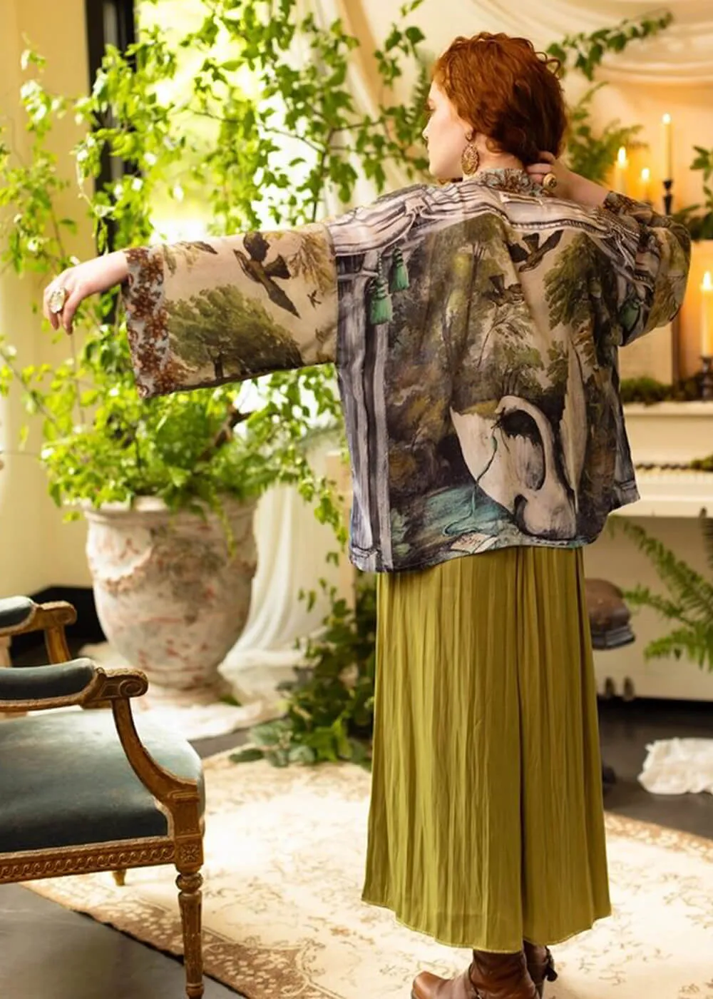 Market Of Stars Theatre Of Dreams Swan Short Kimono Multi