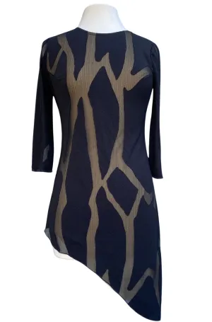 MYCALA Crew Neckline Slanted Hem 3/4 Sheer Sleeve Tunic Top