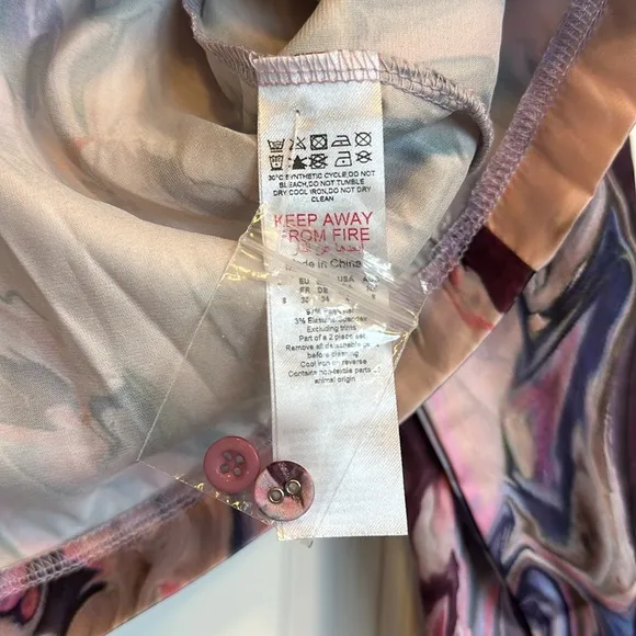 Nasty Girl Women's Satin Feather Pajama's sz Small Marble Print Button Down Long