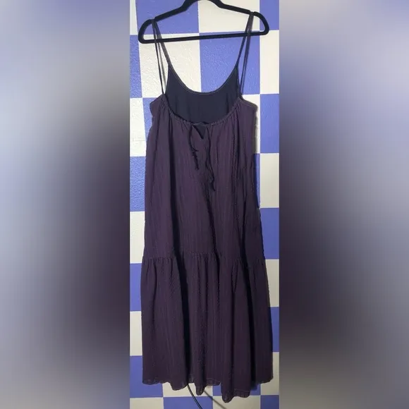 NWOT Modern Citizen Open Back Tiered Hem Seersucker Midi Dress in Black Cherry