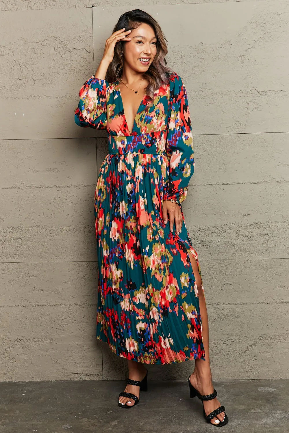 PREORDER Printed Deep V Slit Pleated Dress