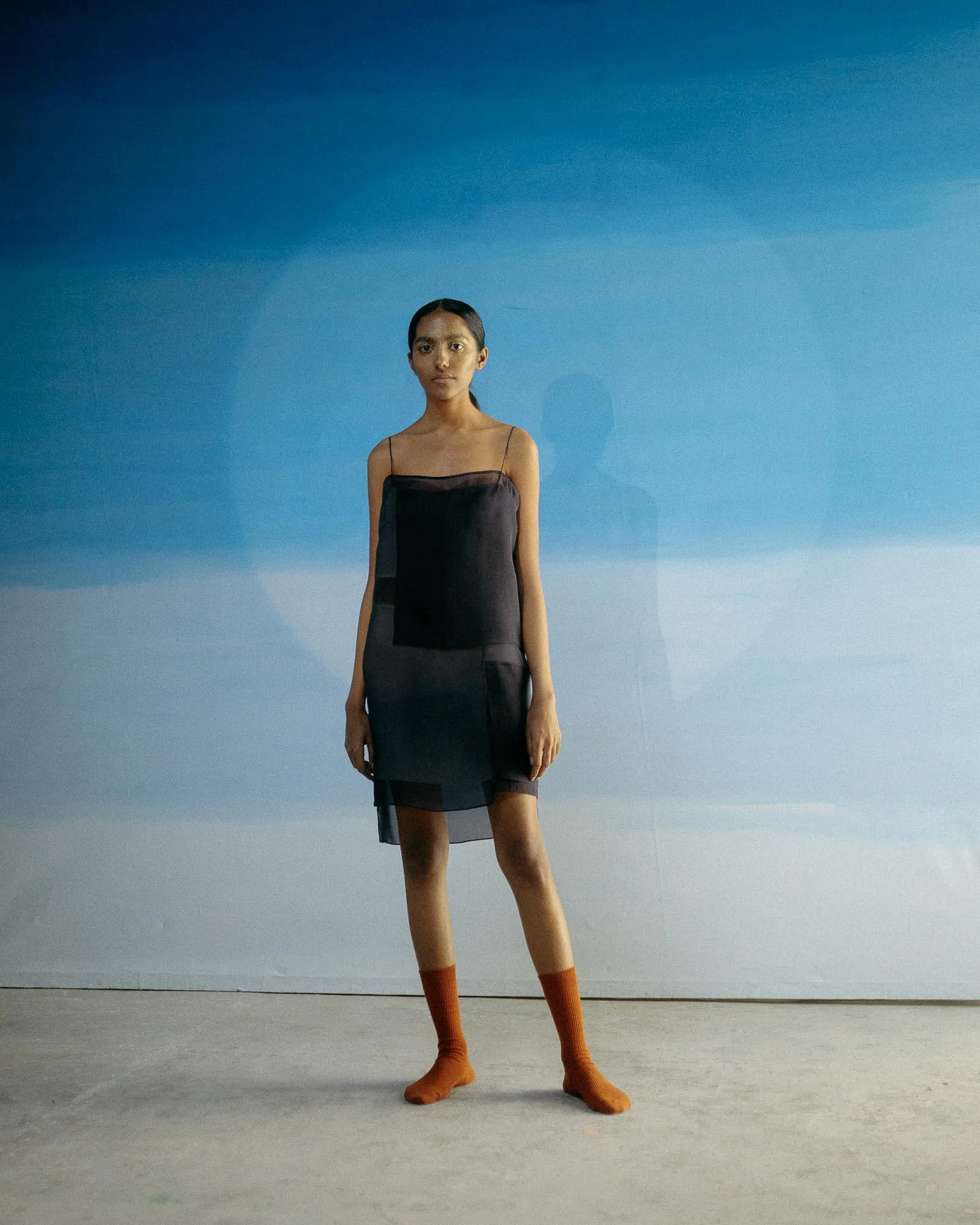 Summer Dress Short Silk Anurati-Moss-Black-Rust-Clay-Midnight-Ivory-Tan-24-Fashion edit Satori Vana-Ituvana