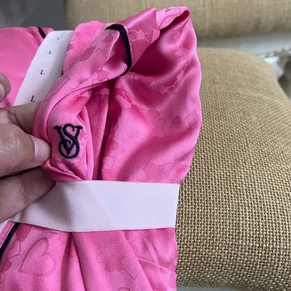 Victoria Secret iconic signature heart print Satin Long Pajama Set