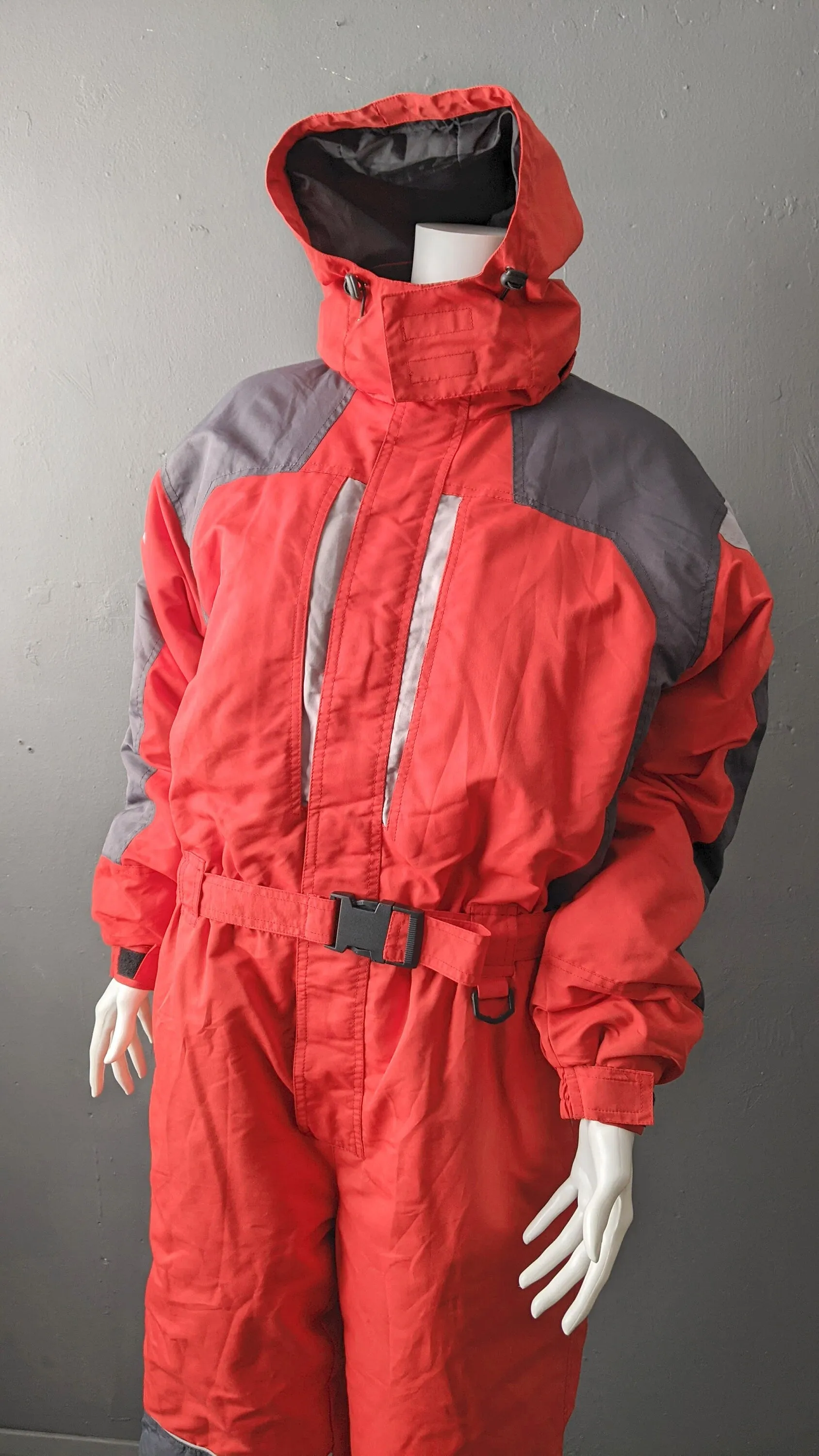 Vintage Ski Suit, Y2K One Piece Snow Jumpsuit, Retro Winter Sports Snowboarding M L