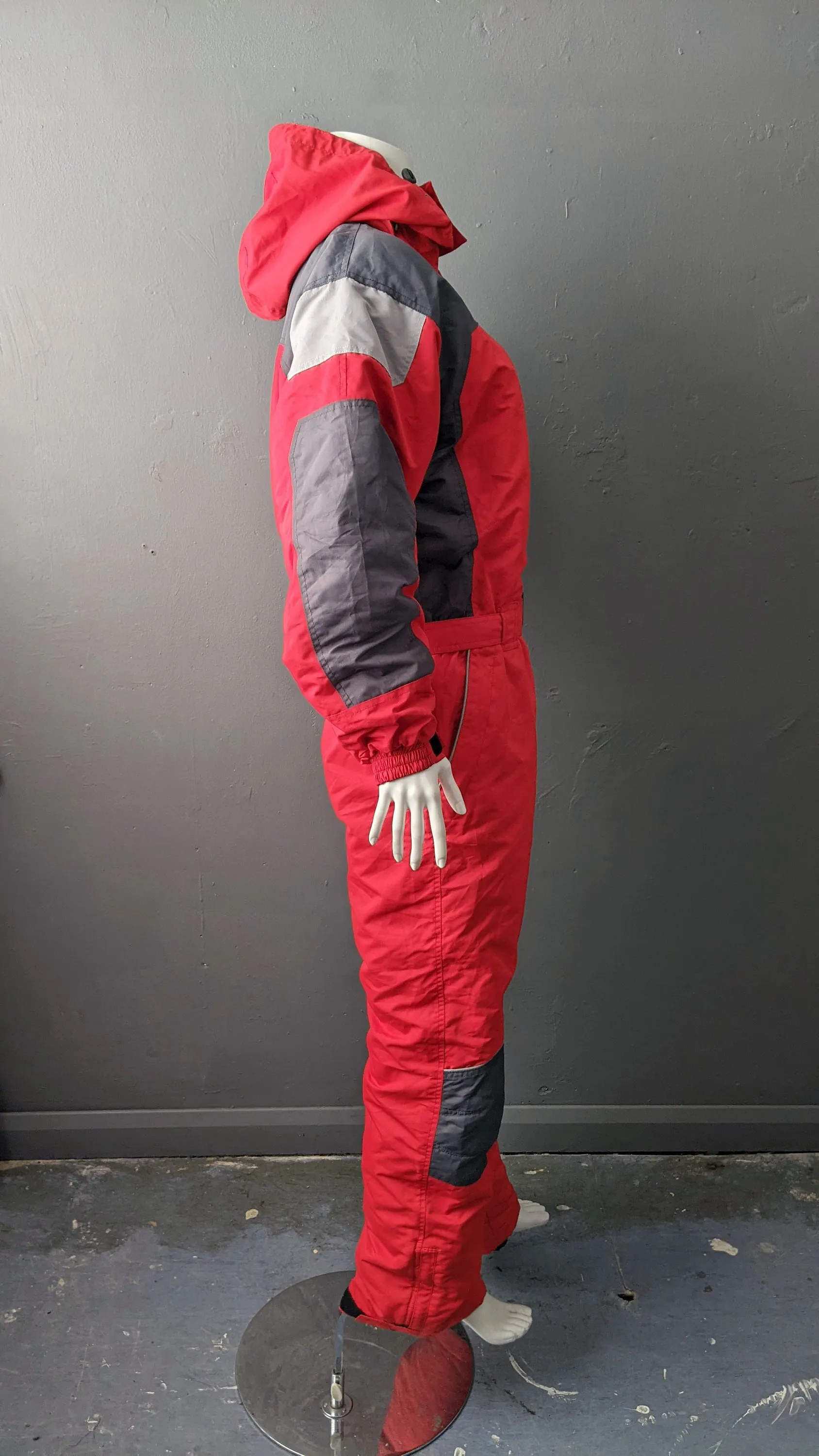Vintage Ski Suit, Y2K One Piece Snow Jumpsuit, Retro Winter Sports Snowboarding M L