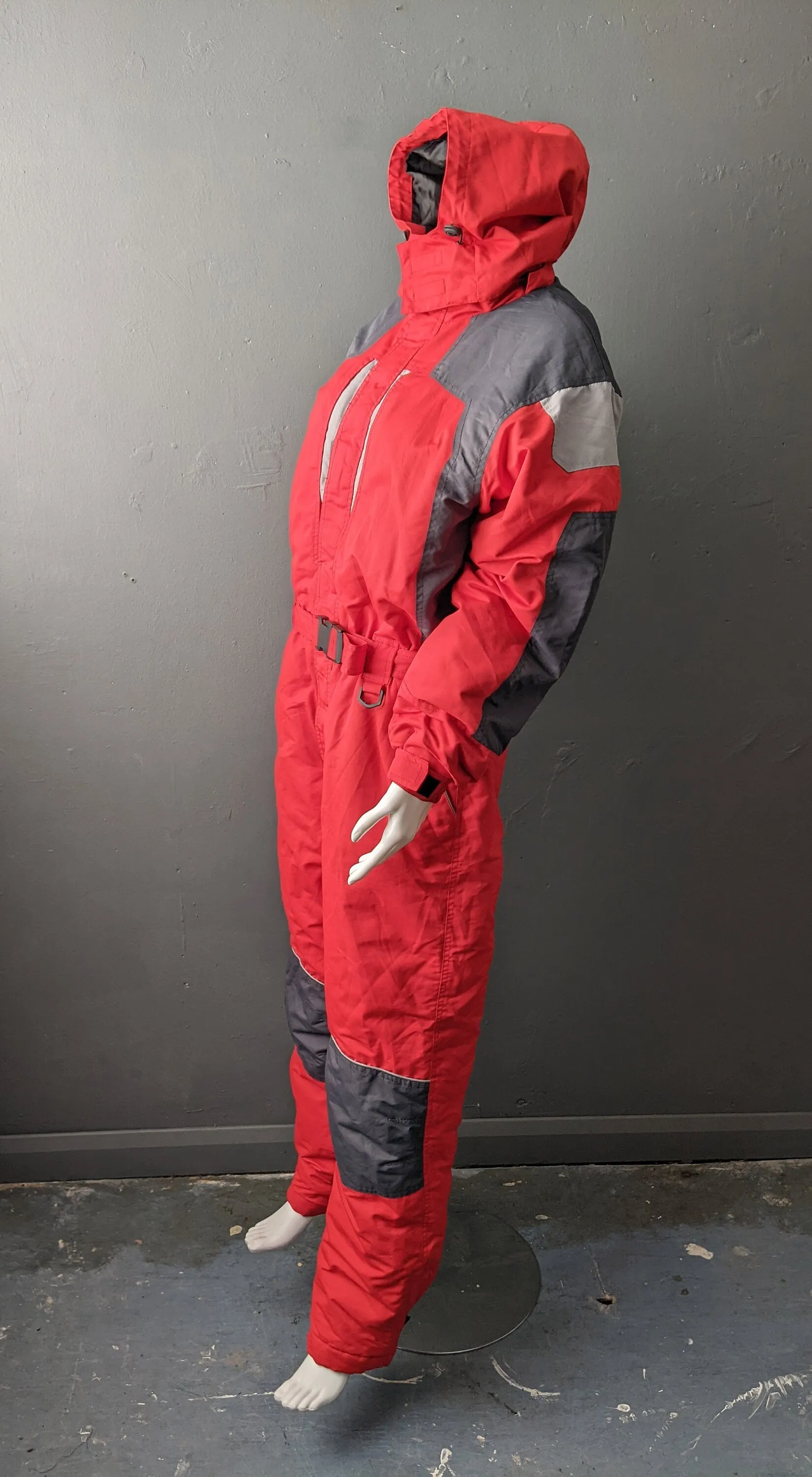 Vintage Ski Suit, Y2K One Piece Snow Jumpsuit, Retro Winter Sports Snowboarding M L