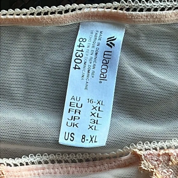Wacoal Evocative Edge Bra and Panty Set 42G/8XL