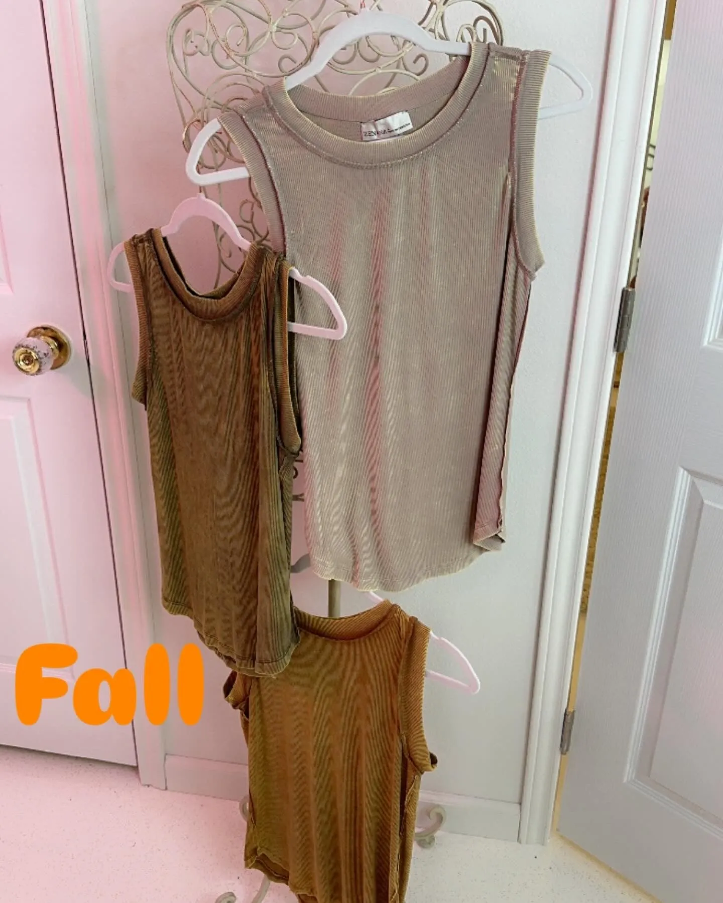 Washed Ribbed Scoop Neck Tank Top
