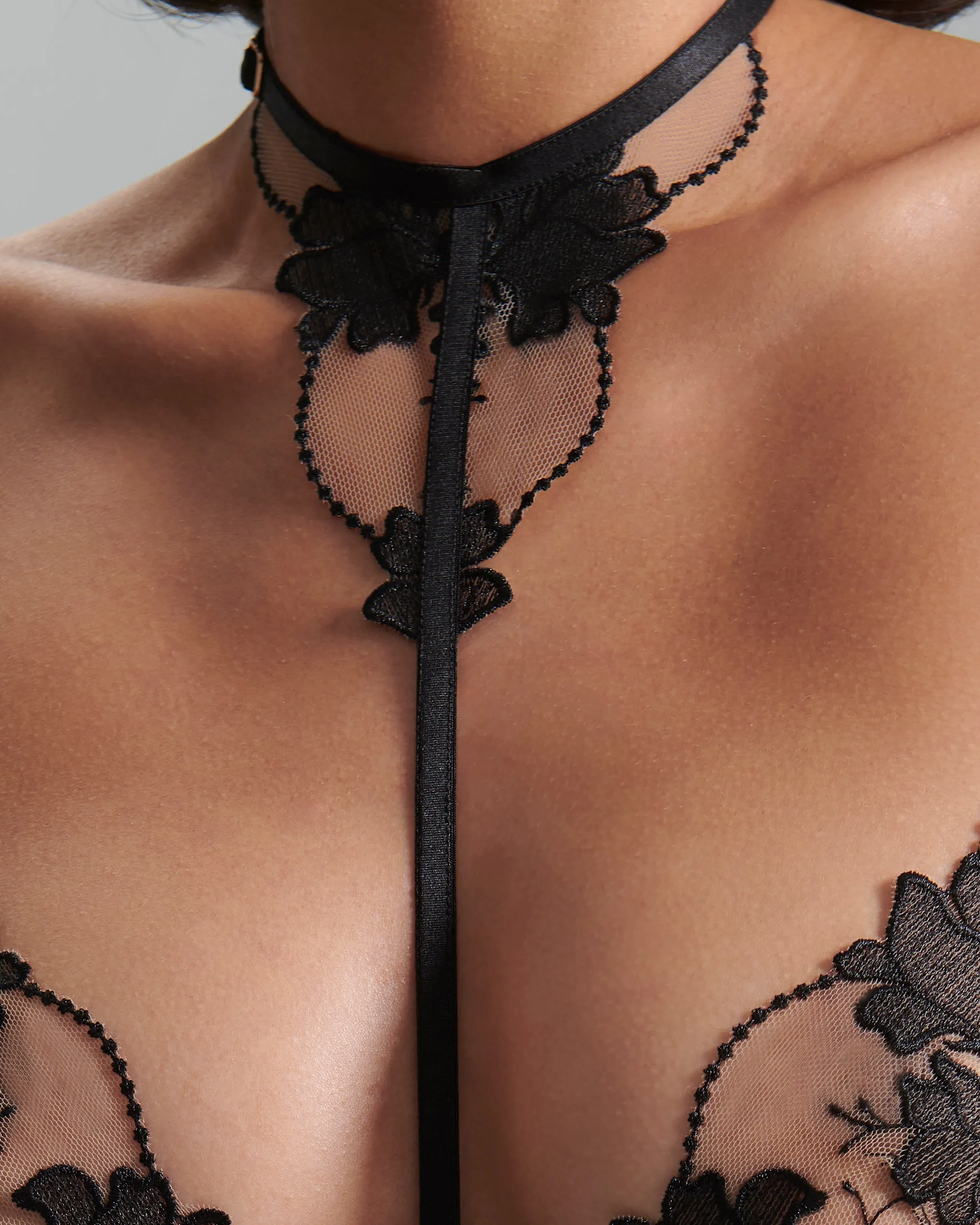 Yvette Harness Black/Sheer
